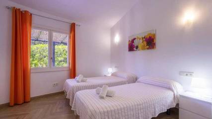 Villa in Crestatx, Sa Pobla für 6 