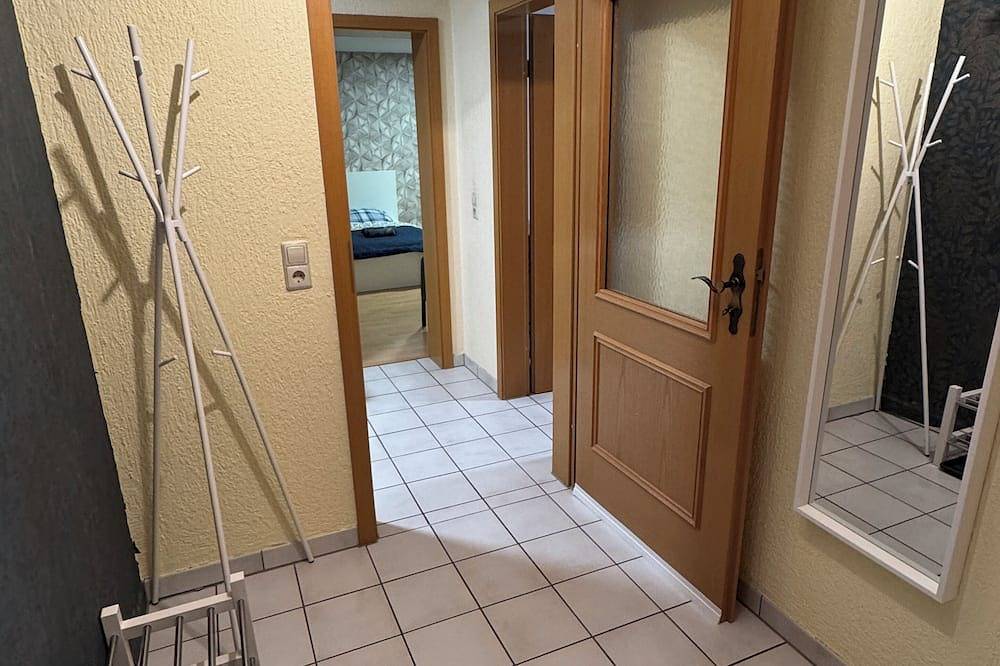 Ganze Wohnung, Gemütliches Familien-Apartmen in Roth auch für Mitarbeiter geeignet in Roth, Frankenalb