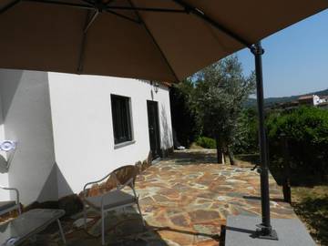 Gîte pour 4 personnes, avec jardin ainsi que piscine et terrasse à Vila de Rei