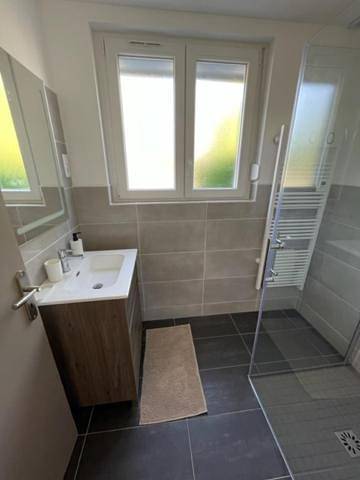 Location de vacances pour 10 personnes, avec vue et jardin à Haybes - 3