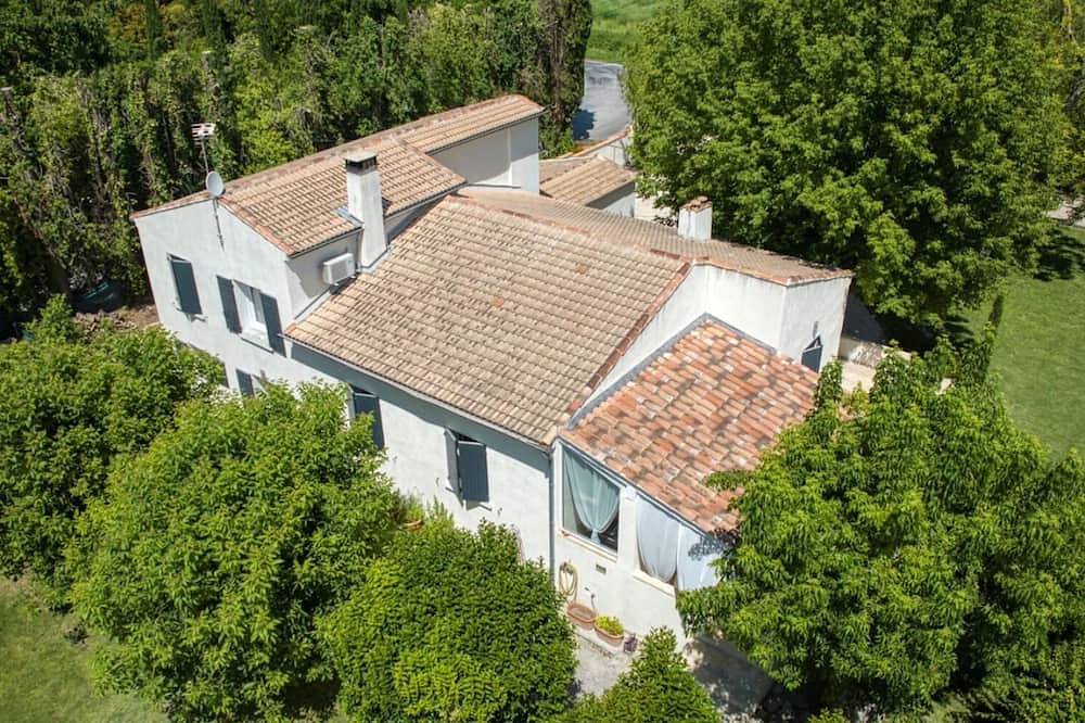 Villa Cyprés Bleu in Le Thor, Vaucluse
