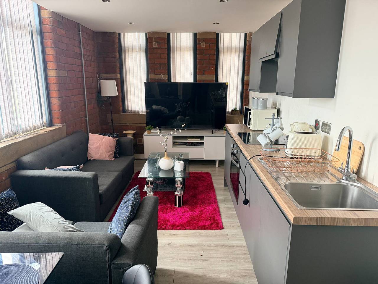 Apartamento entero, Descuento semanal y mensual apto para contratistas de 2 dormitorios in Bradford, Yorkshire del Oeste