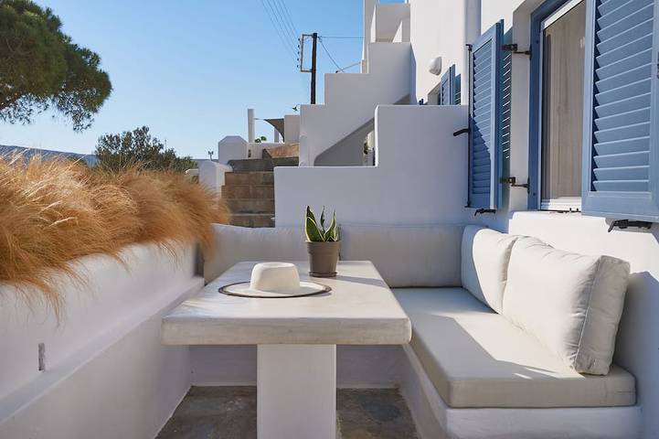 Casa Apollo a 50 metros de la playa de arena de Logaras in Paros