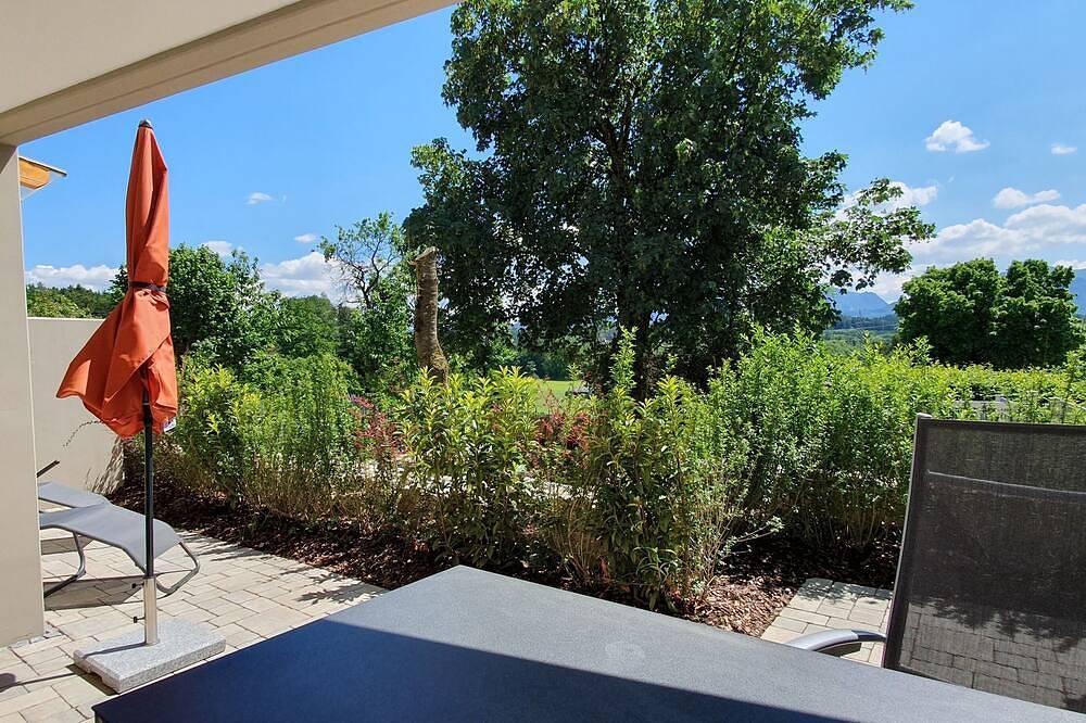 Ganze Wohnung, Ferienwohnung Hochgern, Erdgeschoß, für bis zu 3 Pers., rollstuhlgerecht, 46 qm in Grabenstätt, Chiemsee