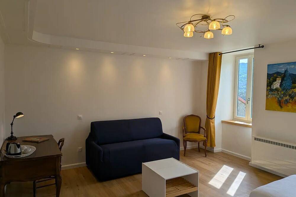 Chambre d'hôte flexible & confortable vue montagne in Montaillou, Ariège