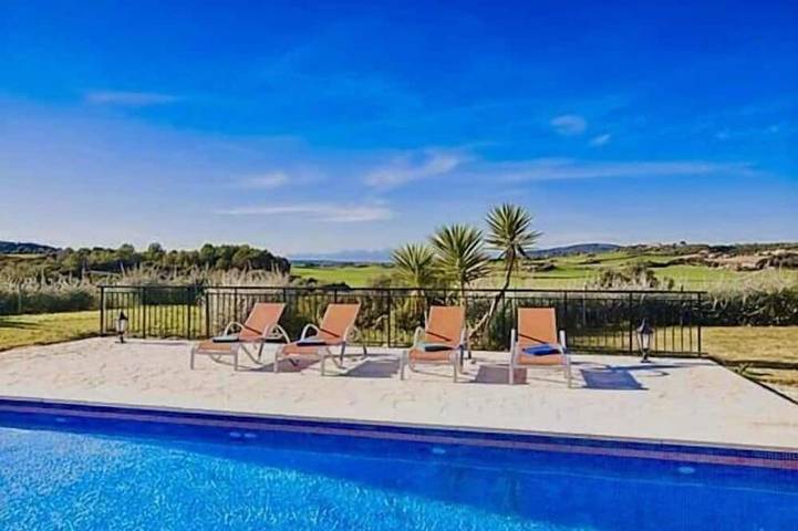 Ferienhaus für 6 Personen, mit Balkon und Garten sowie Pool in Manacor