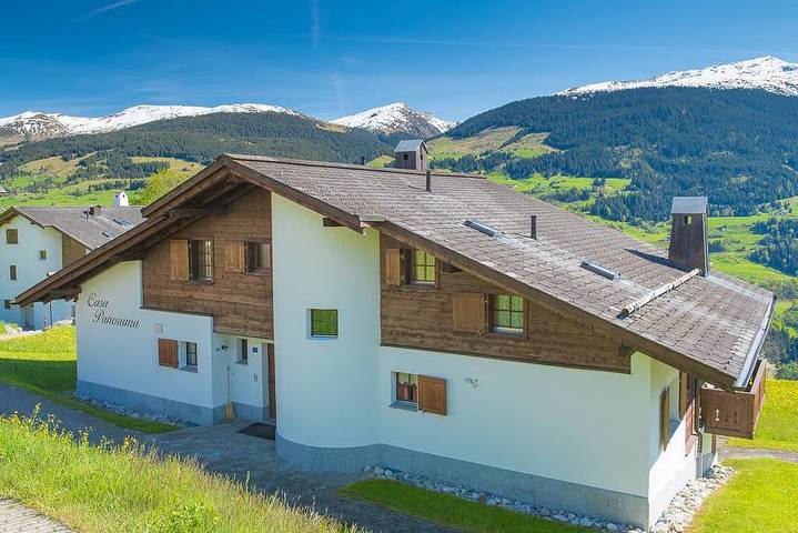 Ganze Ferienwohnung, Ferienwohnung Casa Panorama Lutz, Brigels - 3.5 Zimmer Ferienwohnung Lutz für max. 4 Pers. in Brigels, Alpenarena