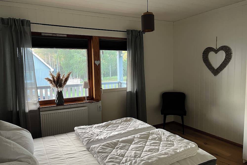 Gemütliches, modernes Ferienhaus für die ganze Familie in der Natur in Bograngen, Värmland