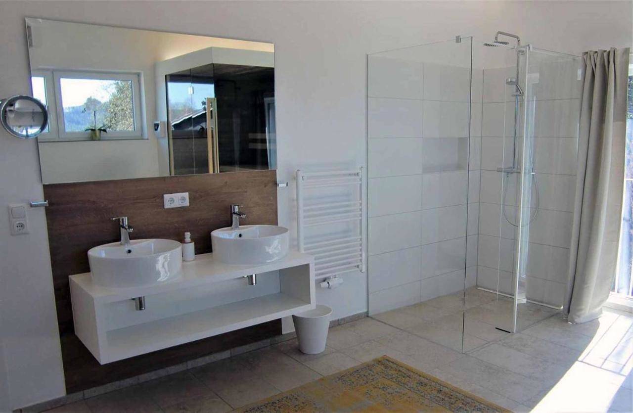 Ganze Wohnung, Apartment with Terrace in Drachselsried, Ostbayern