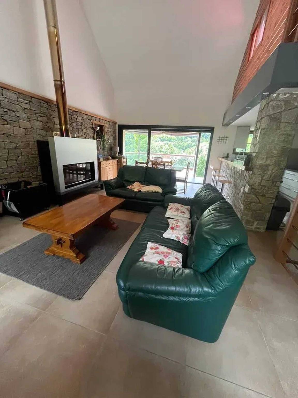 Casa acogedora en Saint-Aventin con jardín y vista a la montaña in Saint-Aventin, Pirineos franceses