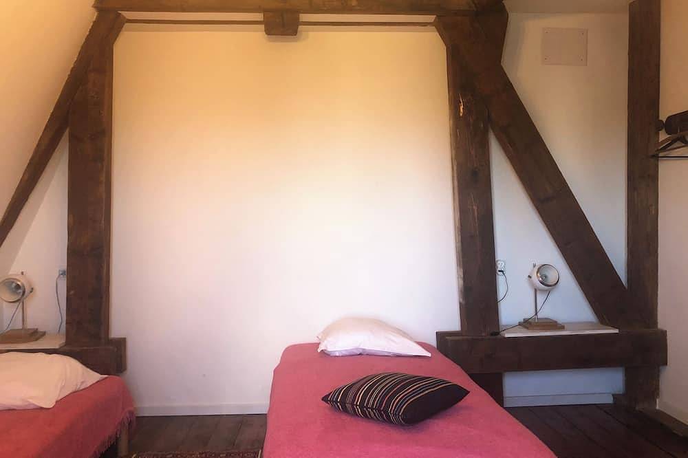 Villa bonne entente en Ardenne avec Escape game. Château fort🏰. Nature et vélo. in Donchery, Ardennes