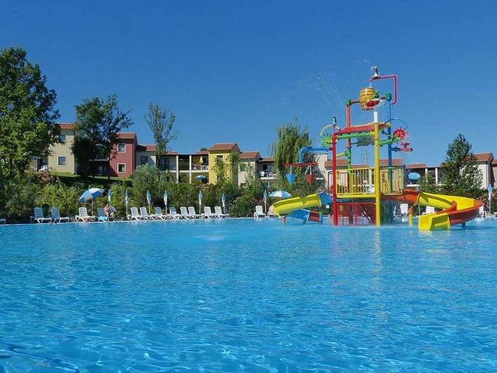 Camping per 6 persone, con Balcone a Castelnuovo del Garda