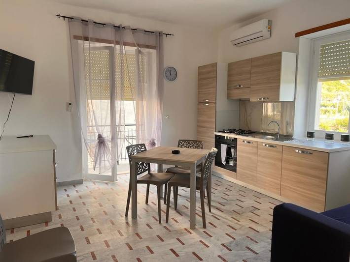 Appartamento per 4 persone, con terrazza in Fuscaldo