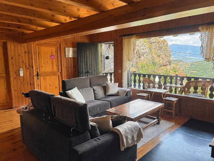 Casa rural para 10 personas, con Balcón y Jacuzzi además de Terraza y Jardín en Alto Urgel - 4