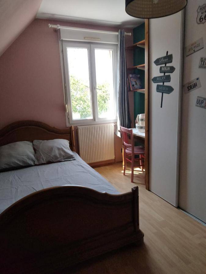 Gîte pour 8 personnes, avec vue et jardin à Teloché