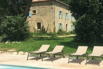 Gîte pour 9 personnes, avec jardin et terrasse, animaux acceptés à Astaffort