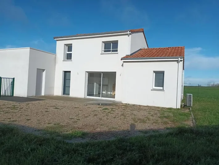 Holiday home for 8 people, with terrace and view as well as garden, with pets - 1