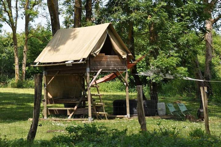 Gîte pour 2 personnes, avec jacuzzi et jardin