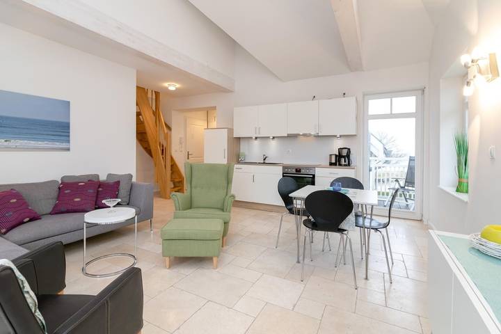 Ferienwohnung für 4 Personen, mit Balkon in Scharbeutz - 2