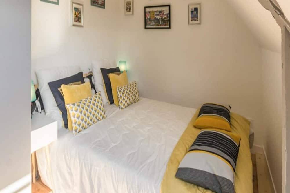 Entire apartment, Apartment Isigny-sur-Mer near Sea in Saint-Benoît-de-l'Aure, Bayeux region