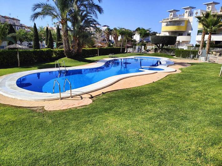 Ferienwohnung für 8 Personen, mit Pool und Garten - 1