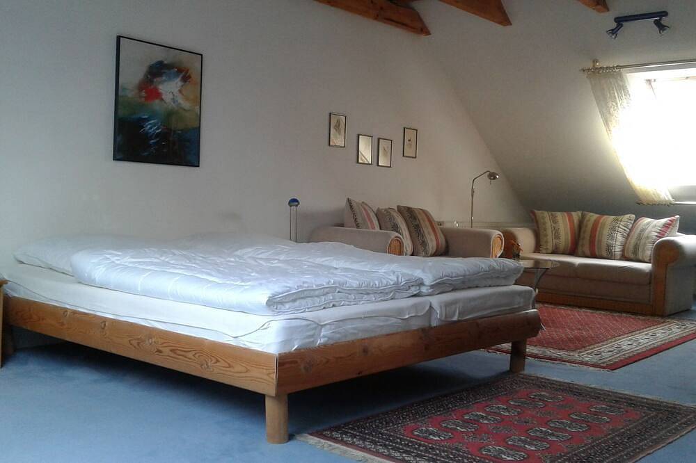 Schönes Ferienhaus Sonnenwinkel für 4 Personen + Hund in Deichnähe in Greetsiel, Krummhörn