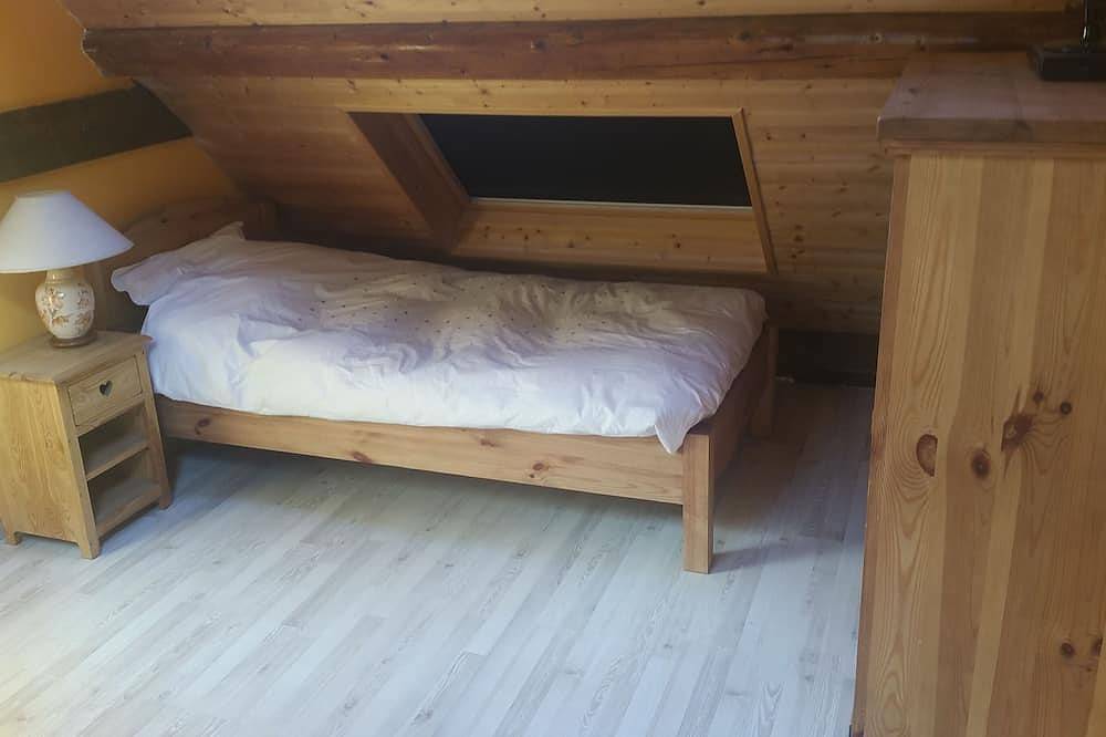 Appartement entier, Appartement entre lac et montagne proche Annecy in Leschaux, Parc naturel régional du Massif des Bauges
