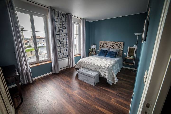 Le Jabloire, Demeure grand confort. 9 chambres, 8 salles de bain et toilettes. in Florent-en-Argonne, Marne