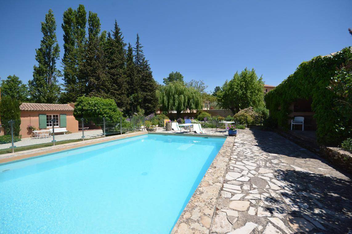 Apartamento vacacional entero, Studio "Le Passet" on the ski slope in Malaucène, Parque natural regional del Mont Ventoux