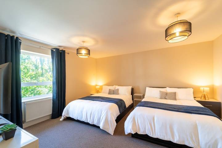Central House - Sleeps 9 - Group Stays, Contactors in Birmingham, Région de Birmingham