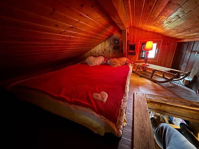 Chalet de Mijoux - Proche remontées mécaniques in Mijoux, Parc naturel régional du Haut-Jura