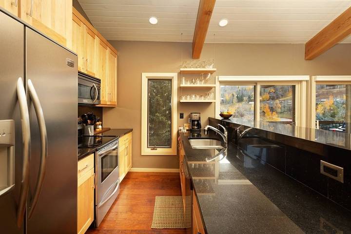 Vacation rental for 6 people, with balcony and hot tub as well as pool in Snowmass Village