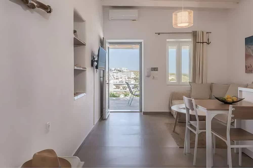 Alessandras Cycladic House in Plaka (Milos), Milo