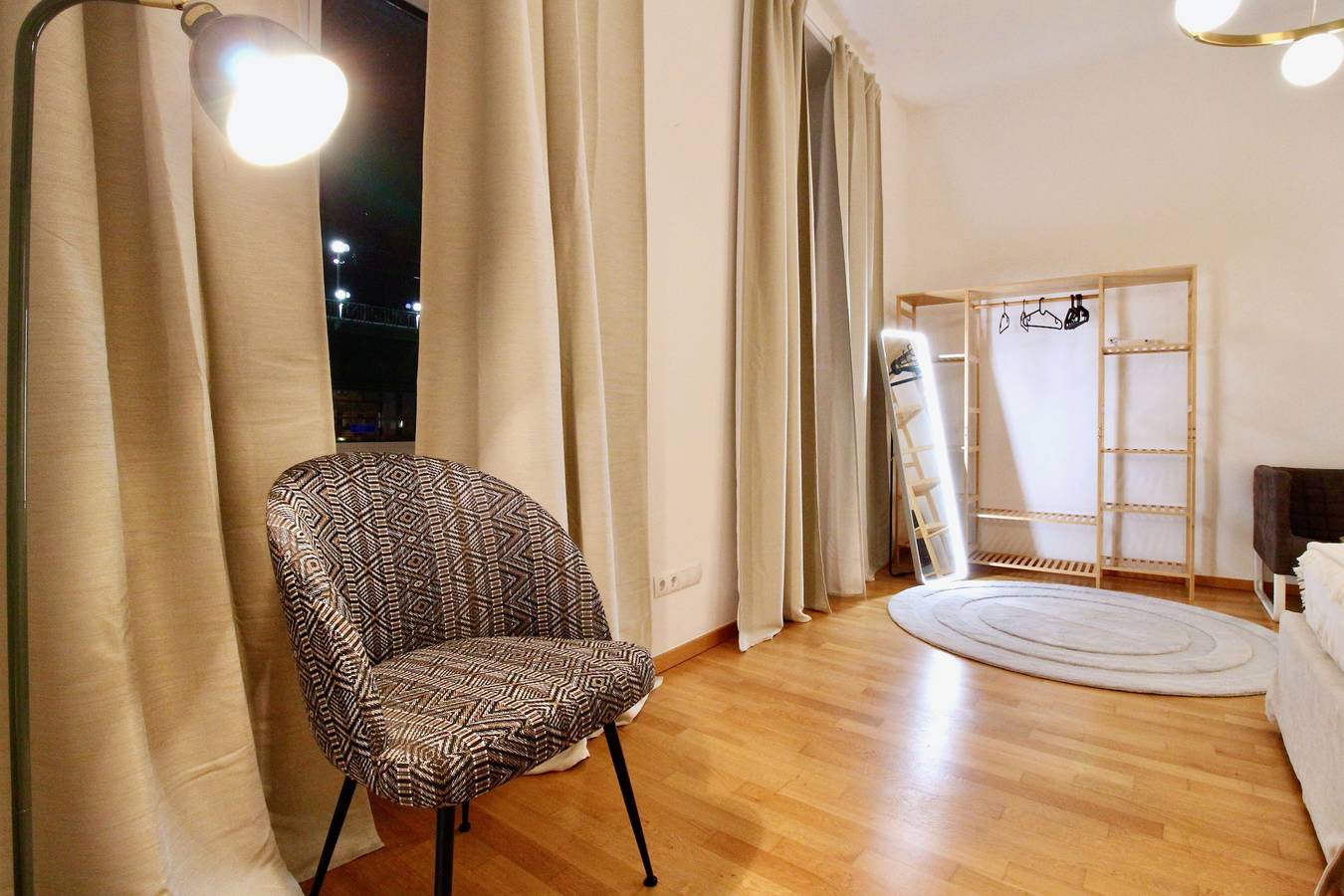 Ολόκληρο το διαμέρισμα, Stylish Home in Vienna’s Central 9th District in Βιέννη, Vienna Woods