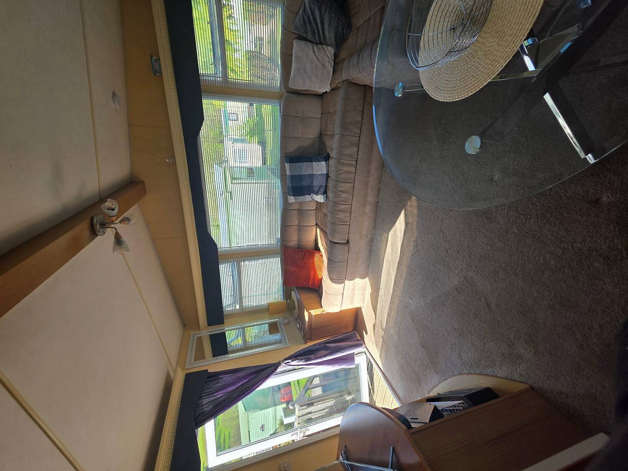 Twin Ayre Cabin Retreat, Welshpool in Powys
