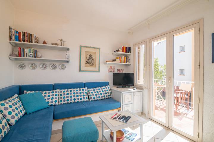 Gîte pour 4 personnes, avec balcon, adapté aux familles dans Loiri Porto San Paolo