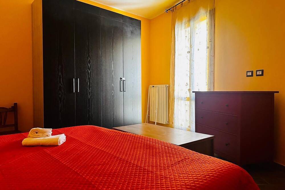 Ganze Wohnung, A few steps from the lake, cozy apartment in Lesa, Lago Maggiore (Piemont)