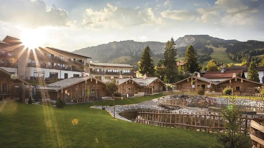 Ferienhaus für 2 Personen, mit Terrasse und Pool sowie Garten und Sauna in Oberjoch