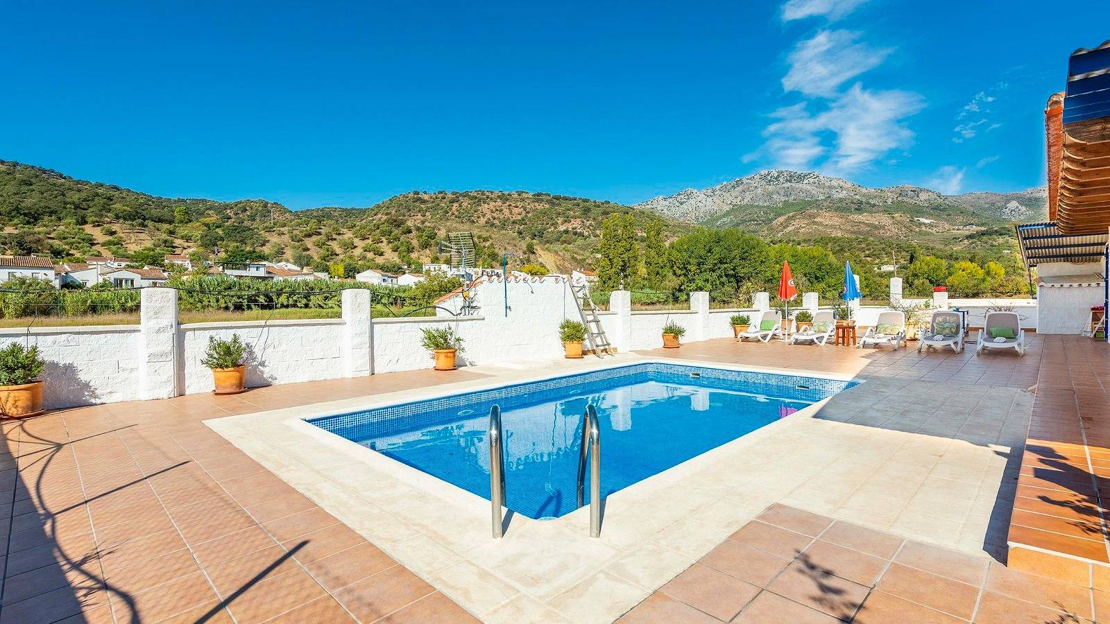 Finca für 7 Personen in Benalauría, Los Alcornocales
