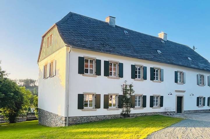 Ferienhaus für 14 Personen, mit Garten