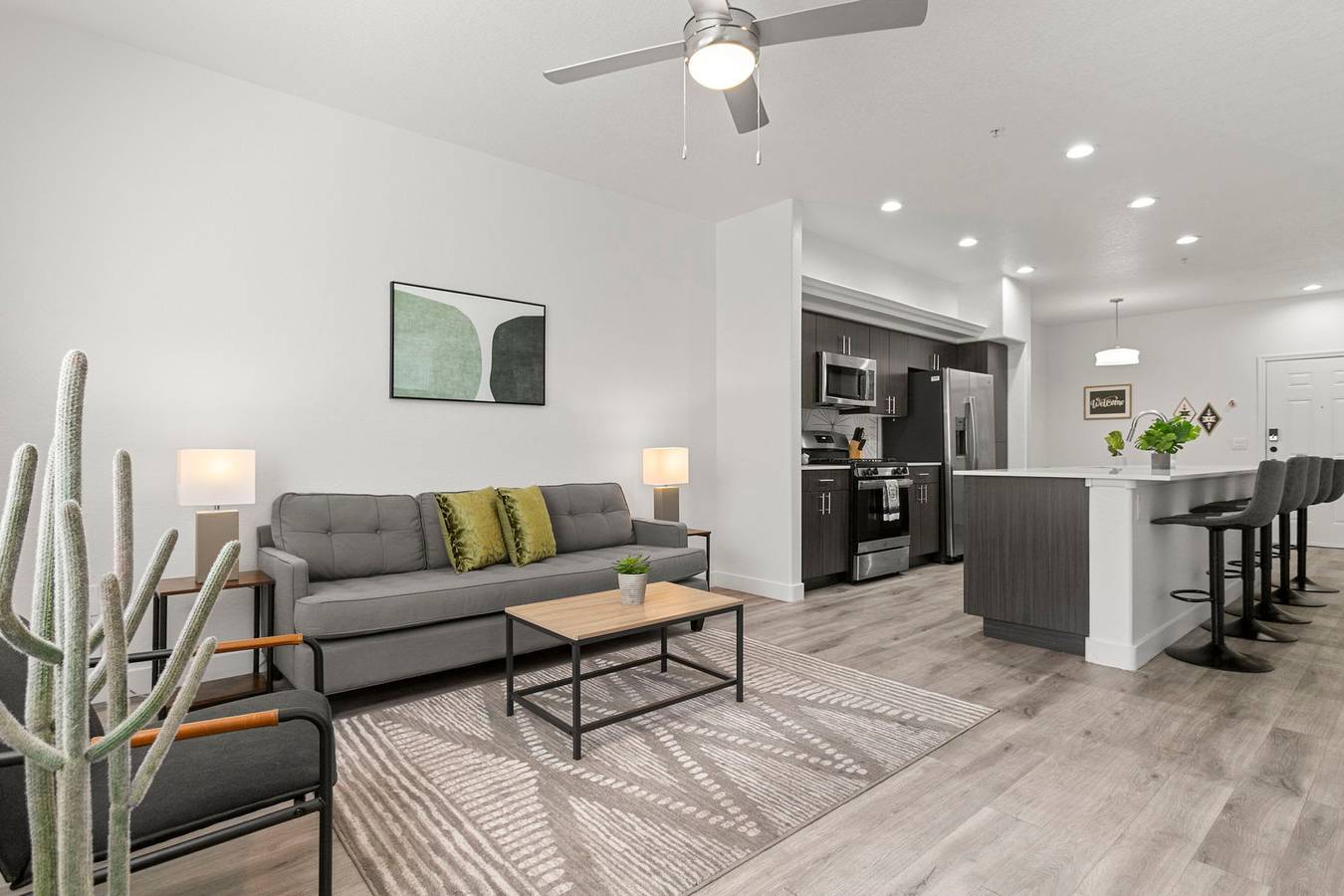 Ganze Wohnung, Cozysuites Glendale by the stadium w pool 14 in Glendale, Maricopa County