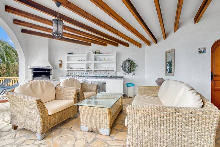 Ferienhaus für 8 Personen, mit Balkon und Whirlpool sowie Garten in Dénia - 3