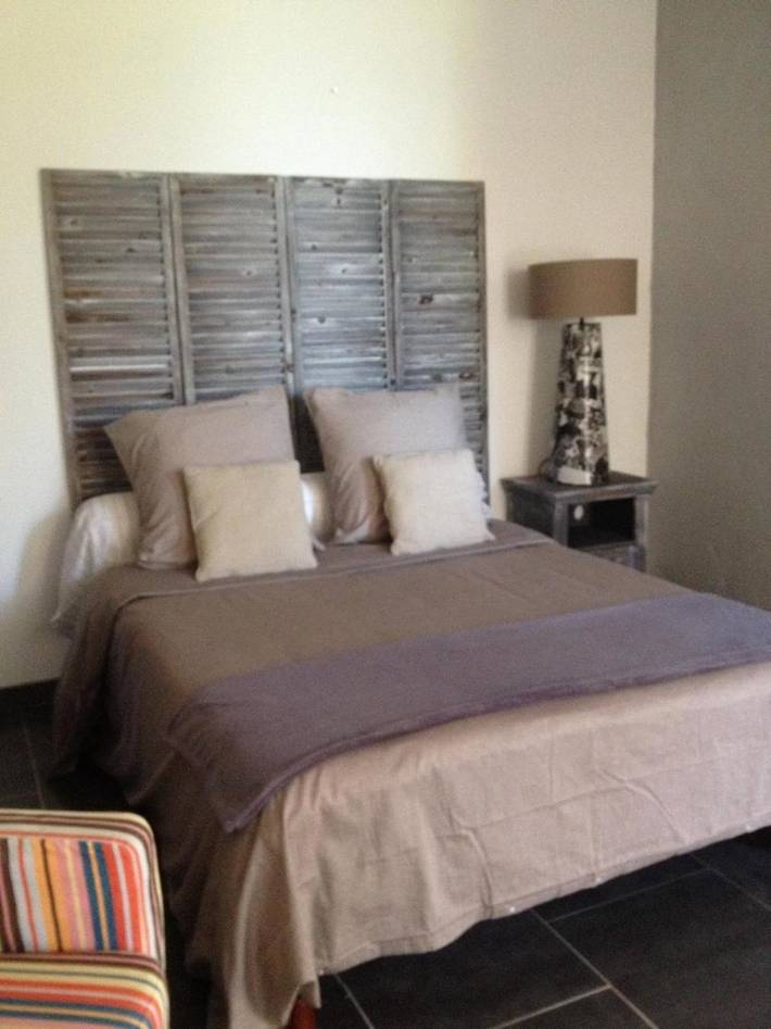 Location de vacances pour 2 personnes, avec vue et piscine ainsi que jardin et sauna à Saint-Cannat - 2