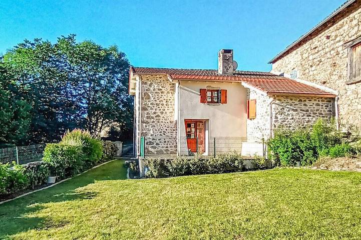 Location de vacances pour 6 personnes dans Saint-Pal-de-Senouire