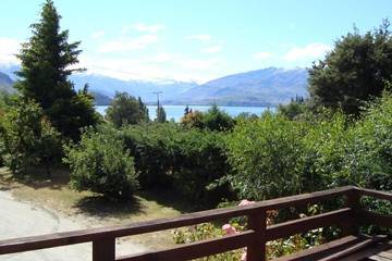 Holiday Home for 8 People in Wanaka, Otago, Photo 1