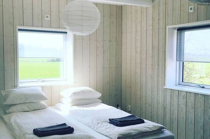 Vacation rental for 6 people, with sauna and hot tub as well as yard in South Sweden