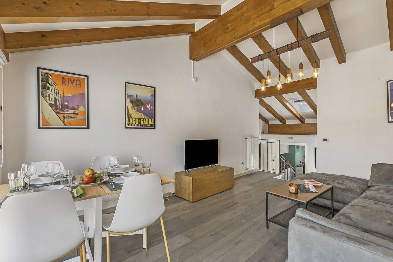 Ganze Wohnung, Riva's Rooftop Retreat in Riva del Garda, Gardasee-Berge