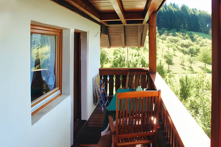 Ferienwohnung für 2 Personen, mit Balkon/Terrasse und Garten sowie Ausblick in Schuttertal - 3