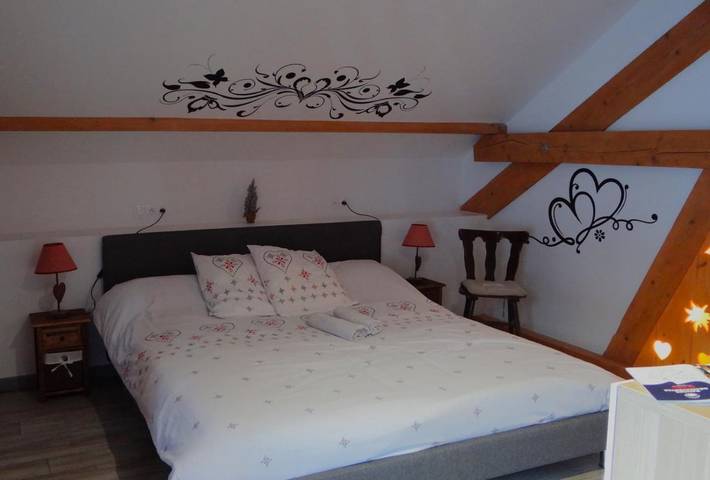 Location de vacances pour 2 personnes, avec terrasse ainsi que vue et sauna à Arith - 3