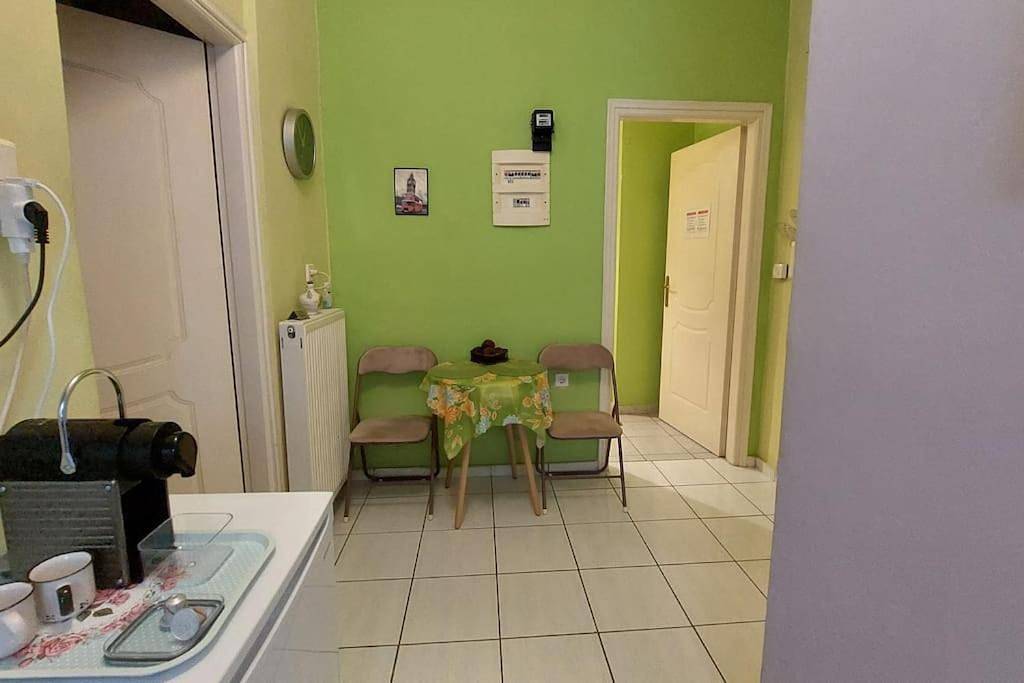 Appartement entier, One-Bedroom Apartment in Lamia, Région de Phthiotide